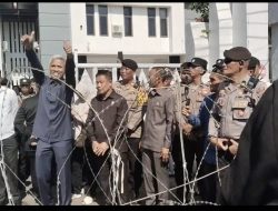 Kasus Pembakaran Ban Jadi Isu: Polisi Larang Aksi Tolak Hak Angket, Aksi Demo Pertanyakan Netralitas